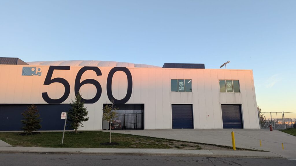 Elite Fitness - Window Decal Elite Gym's Location